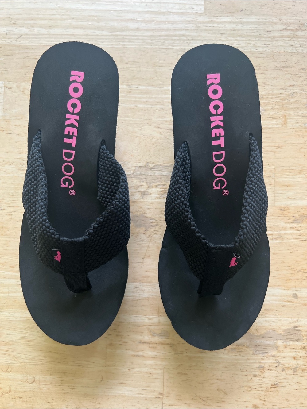 Rocket Dog Black Flip Flops with Pink Logo Accent